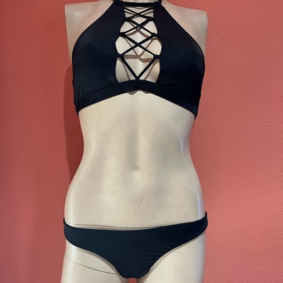 Mix and match beach bunny bikini set!!